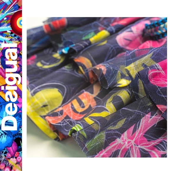 NWT Desigual Girl’s Denim Navy & Floral Skirt || Size 7/8 - Picture 3 of 12